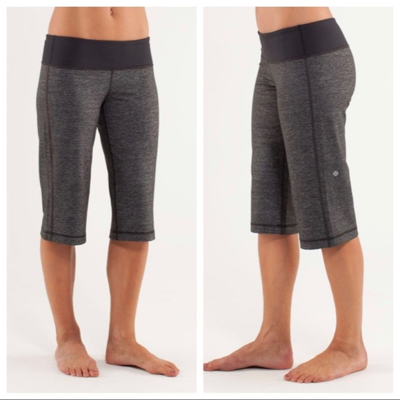 Lululemon Clam Digger II Heathered Deep Coal Crop Shorts - Picture 8 of 8